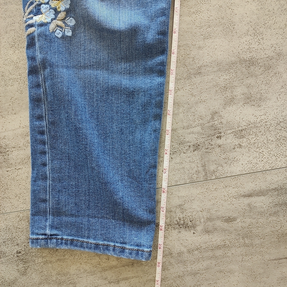 J. Jill Women's Embroidered Weekender Straight Leg Medium Wash Denim Jeans 12 - Picture 11 of 14